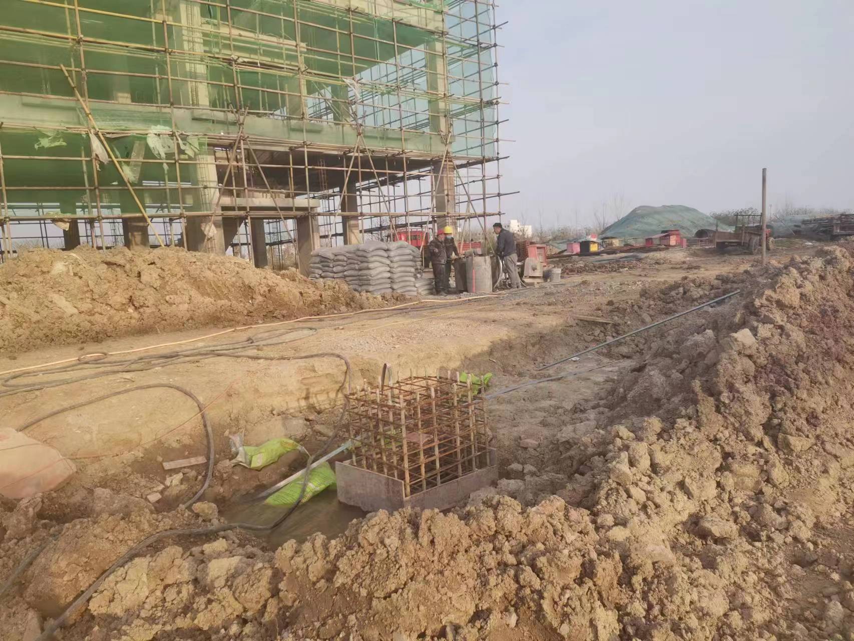 平山当桥梁出现裂缝的时候应该及时加固修补